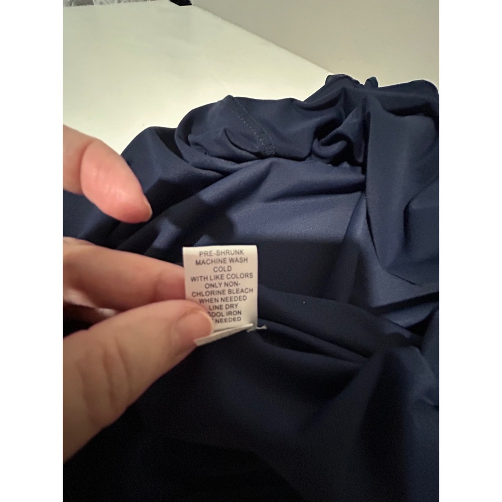 Lulu-B Navy Blue Sleeveless Notched V-Neck Stretch Top Size Medium - Picture 3 of 4